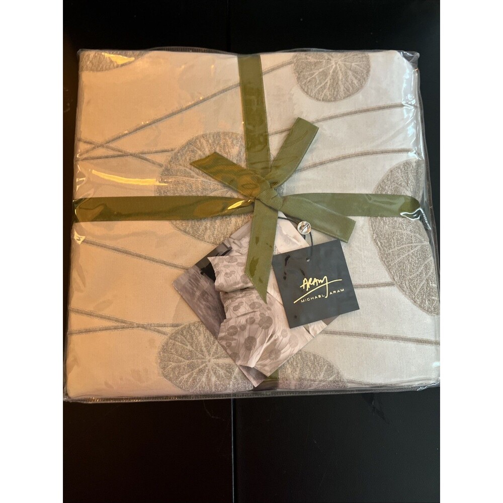 Michael Aram Champagne Lily Pad Full / Queen Duvet Cover